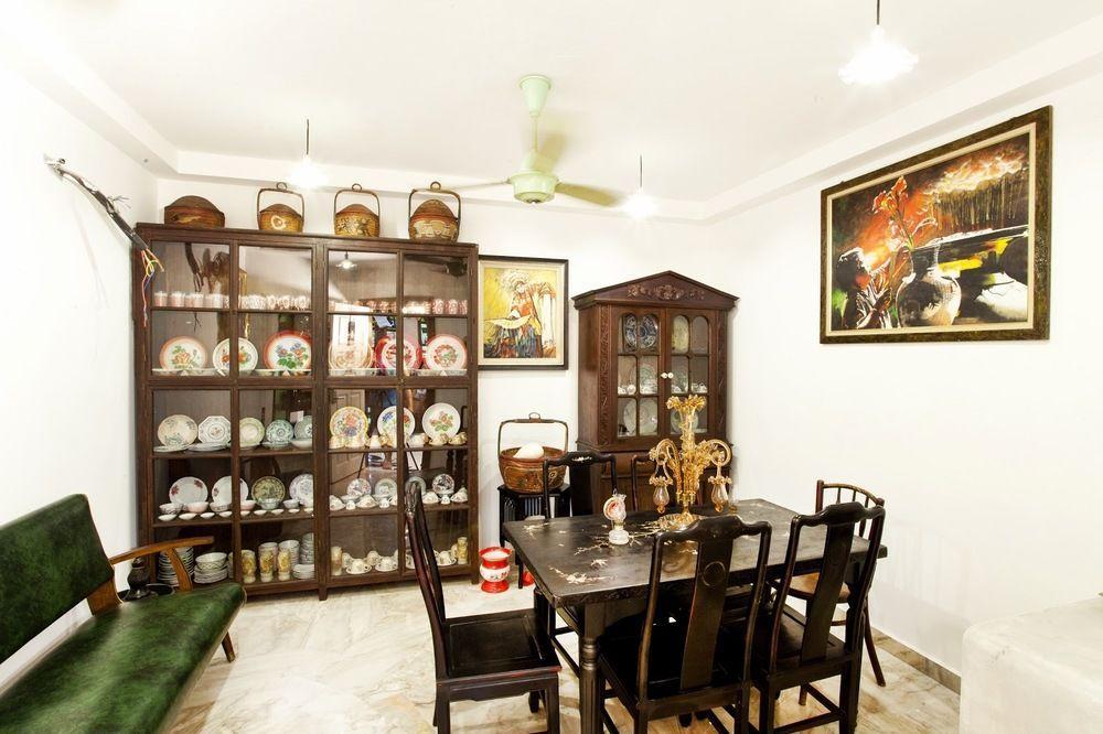 Oyo 90855 Vince Villa Букит Мертаджам Екстериор снимка